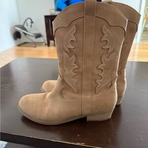 Tan Western-Style Women's Boots